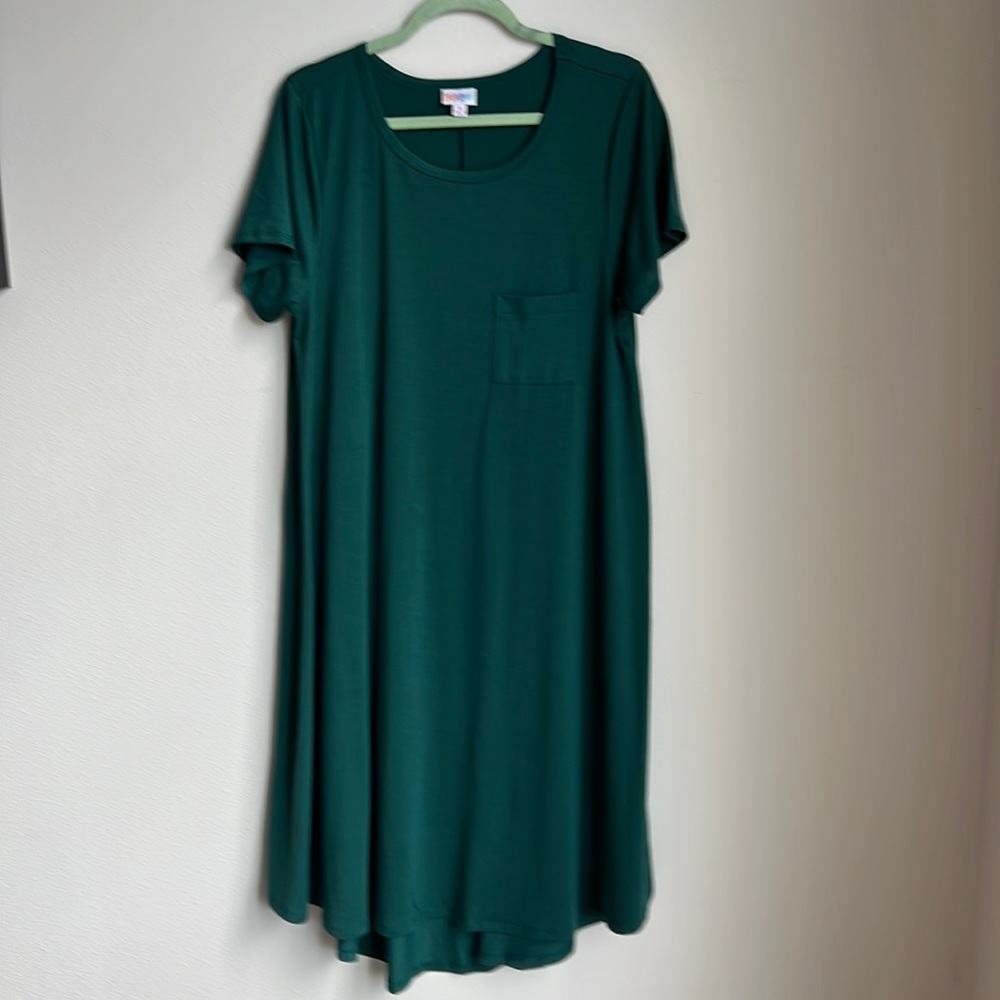 Lularoe Carly dress beautiful emerald color size medium